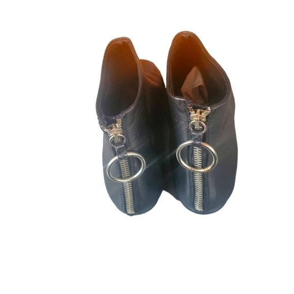 Zara Flat Black Leather Back Zipper Closure Square Toes Ankle Bootie EU 38 - Picture 4 of 7